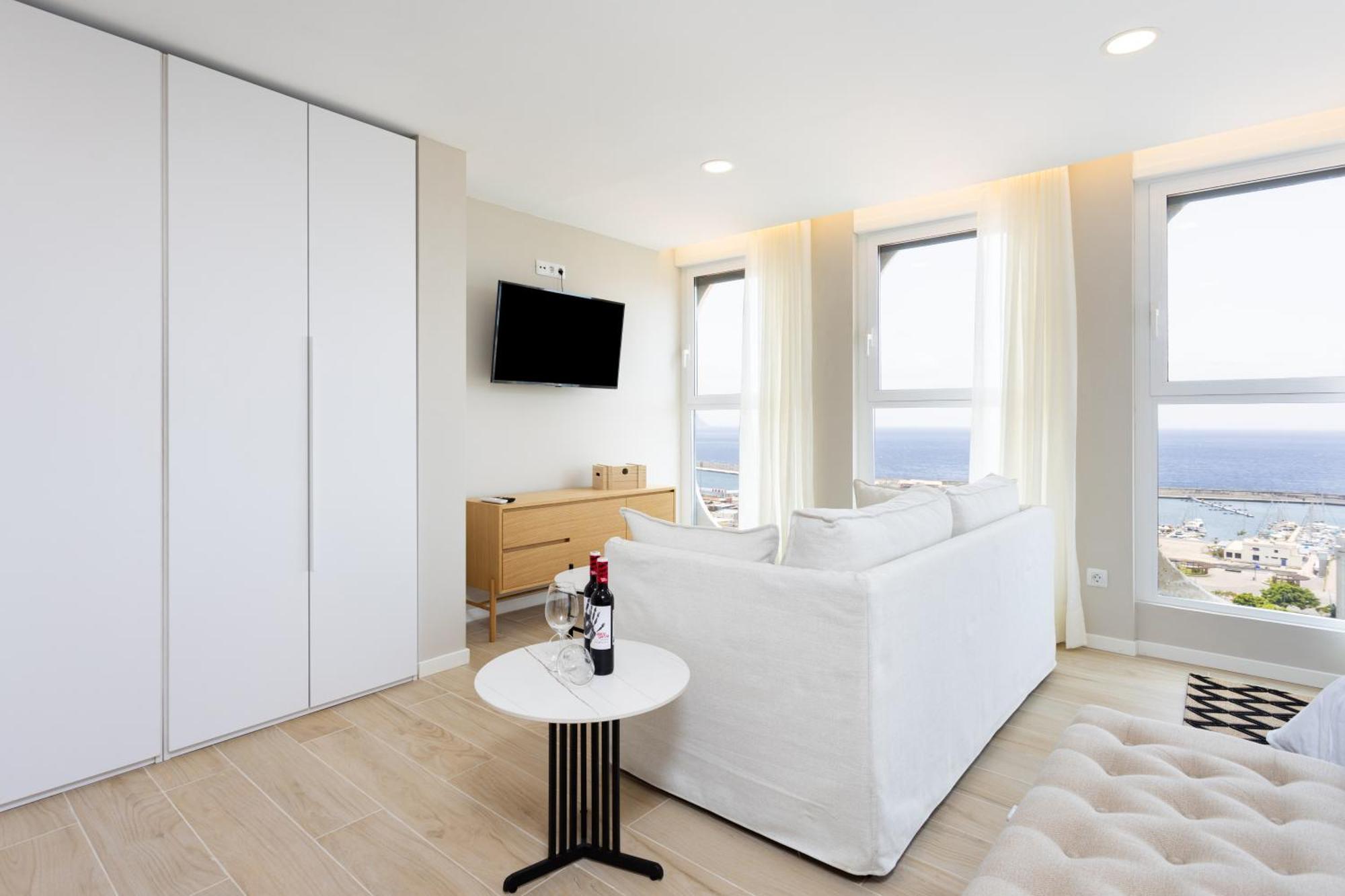 Home2Book Stylish Sea Views Studio Santa Cruz المظهر الخارجي الصورة